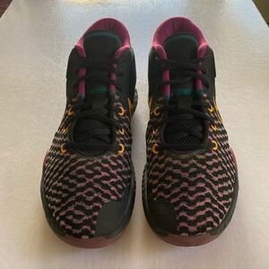 NIKE KD Trey 5 VIII Black Purple Yellow Cactus Flower Mid Tops CK2090-005 Size 8